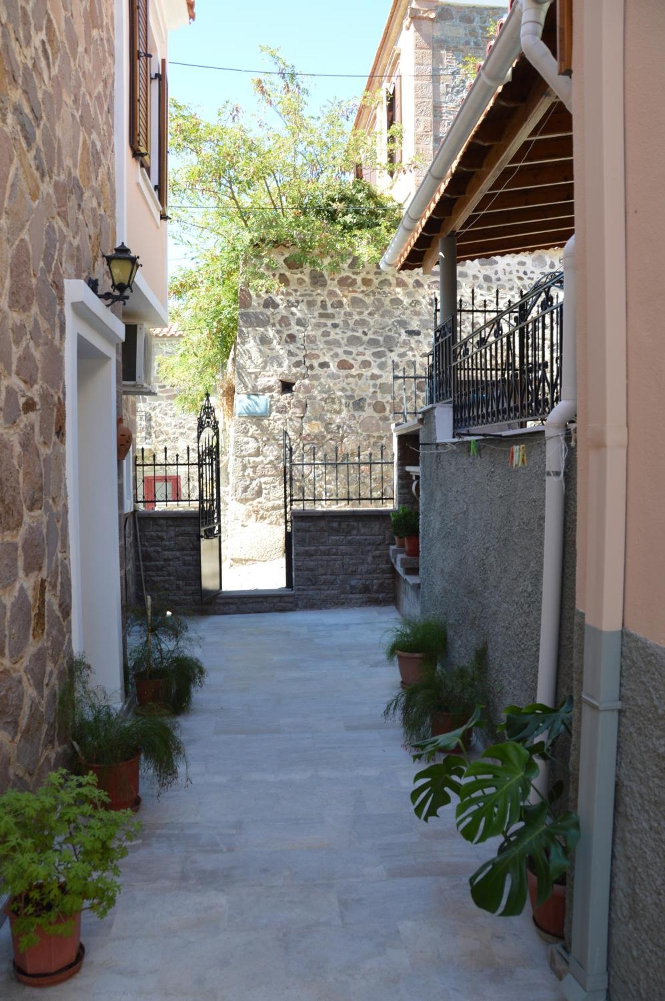 Mpaliaka Myrsini Apartment Mithimna Bagian luar foto