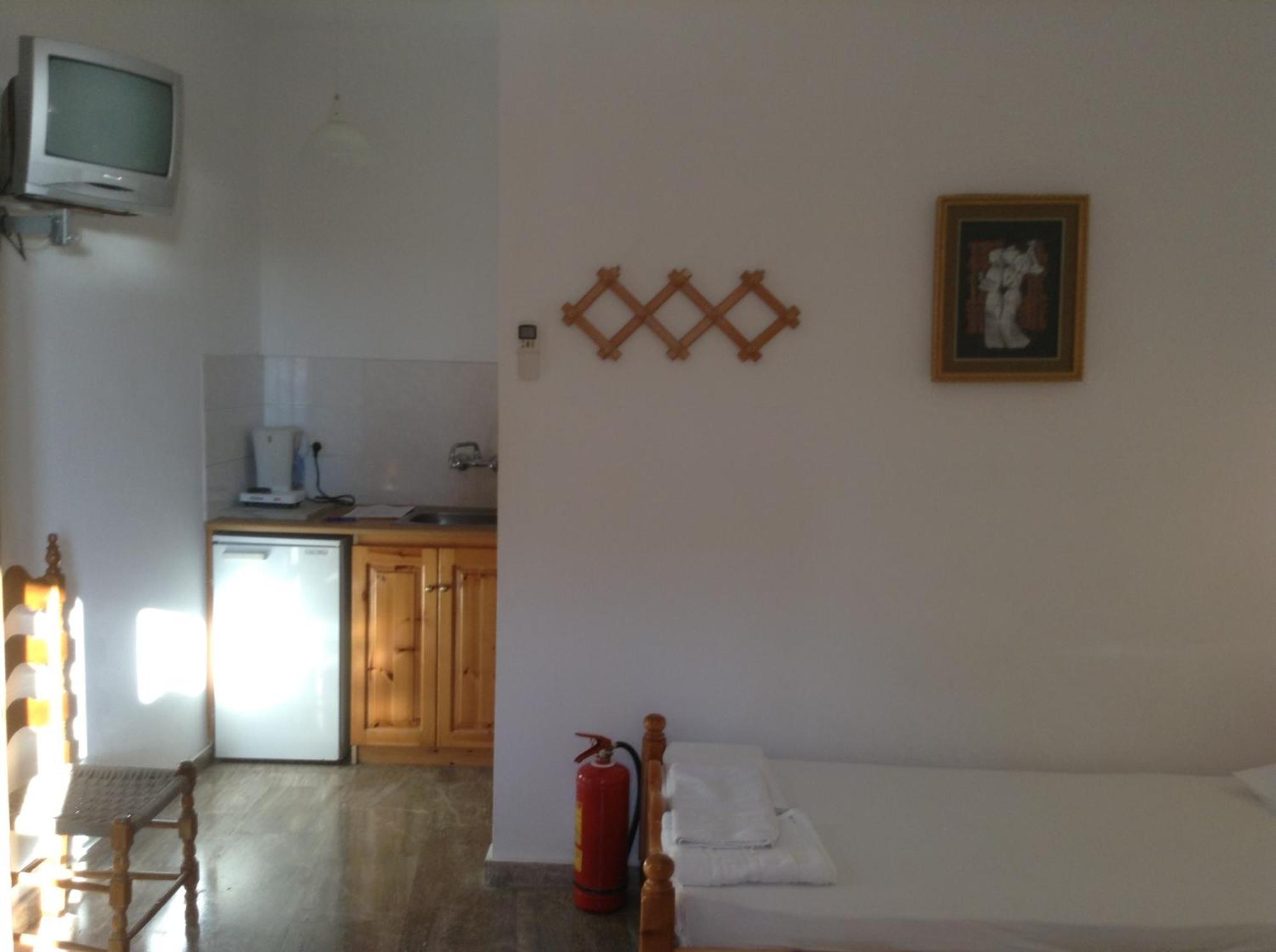 Mpaliaka Myrsini Apartment Mithimna Ruang foto