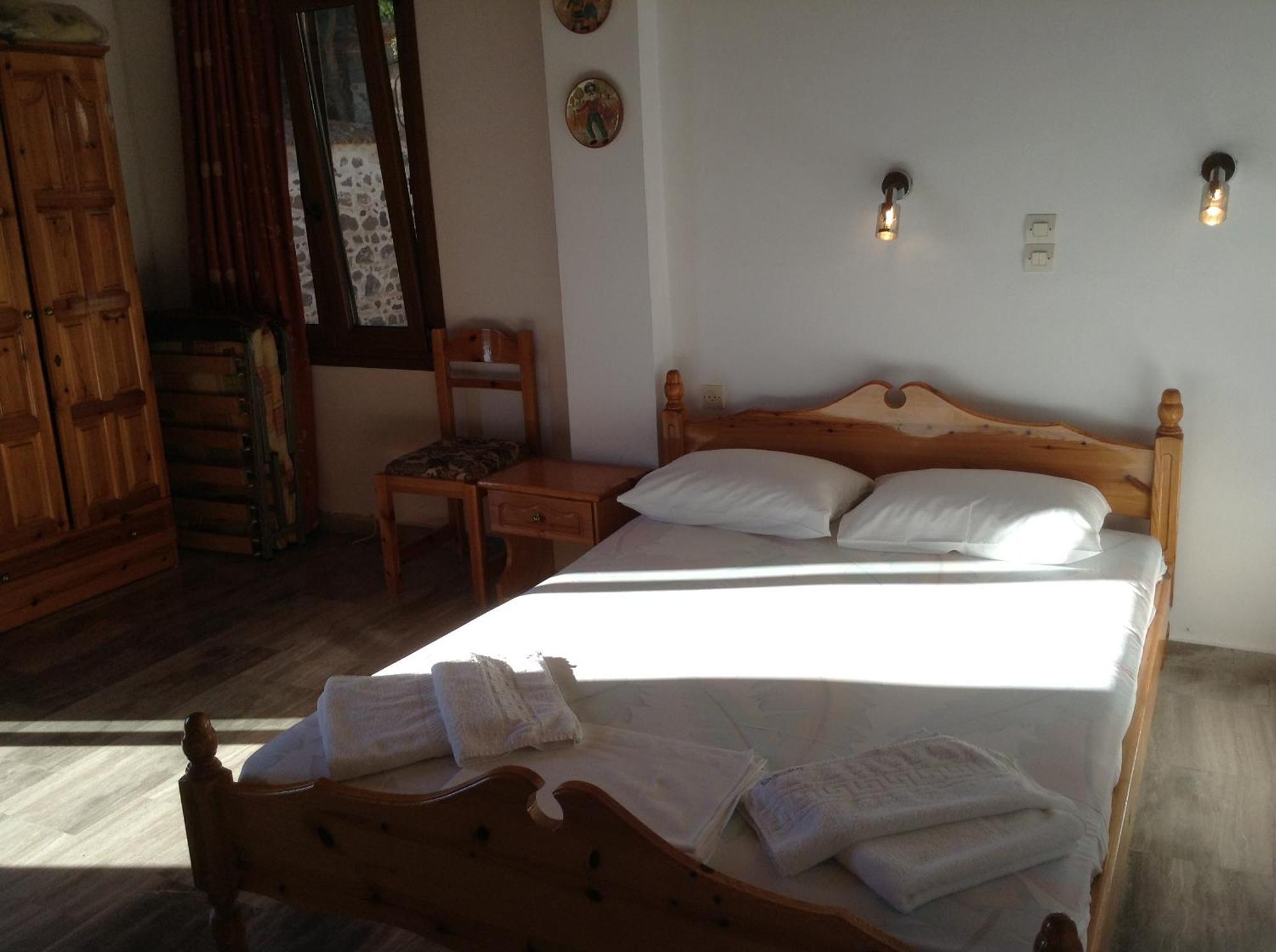 Mpaliaka Myrsini Apartment Mithimna Ruang foto